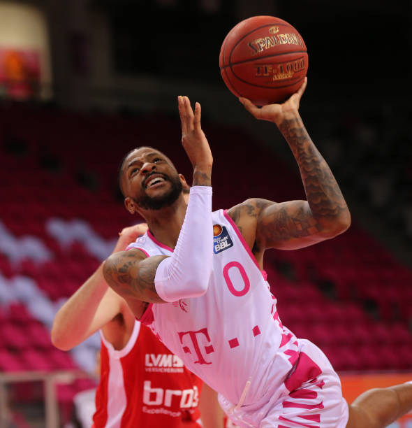 巴萨还处于 巴萨还处于